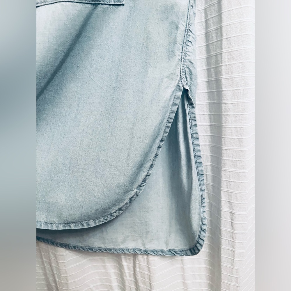 Chambray Tee With Side Slits - image 4